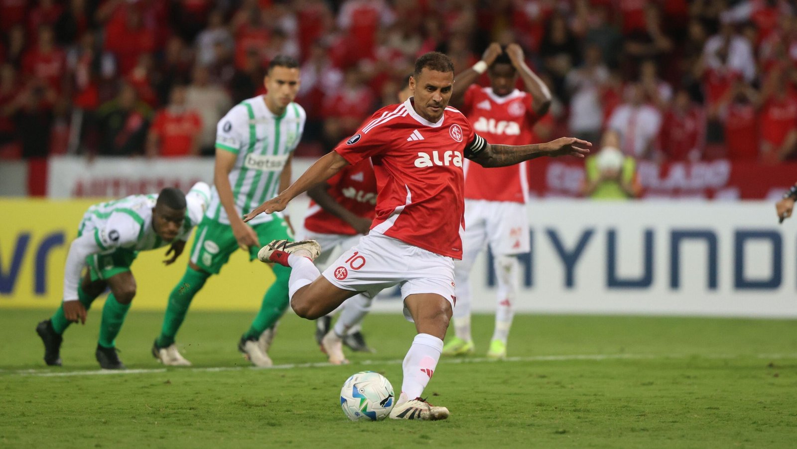 Grupo da morte : O Inter perde e o grupo embola