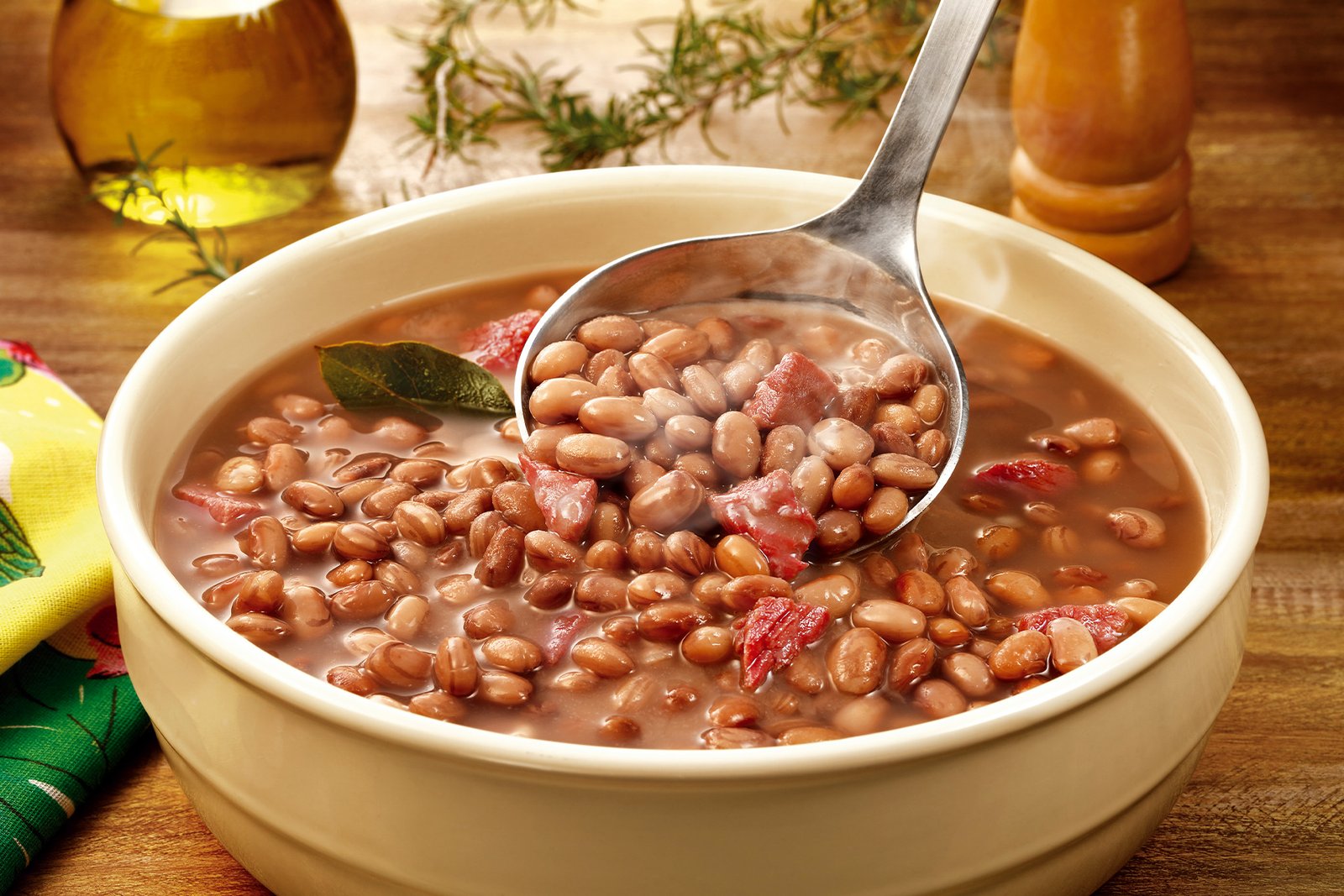 Três marcas de café são desclassificadas por serem impróprias para consumo