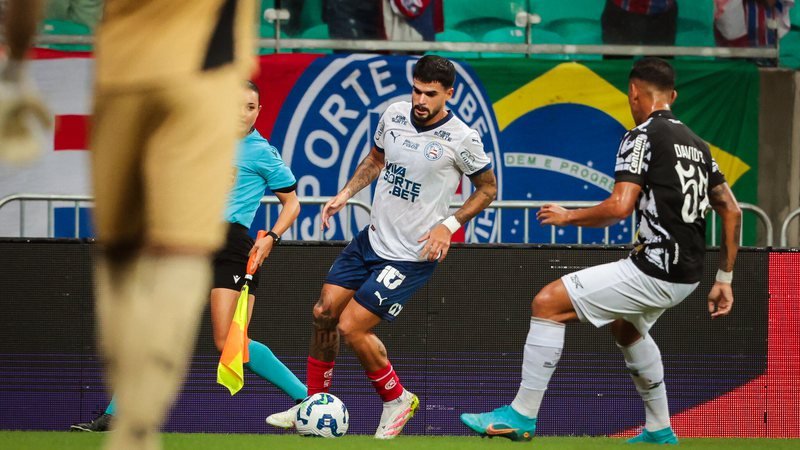 Bahia vence Botafogo na Arena Fonte Nova e cola no G-4