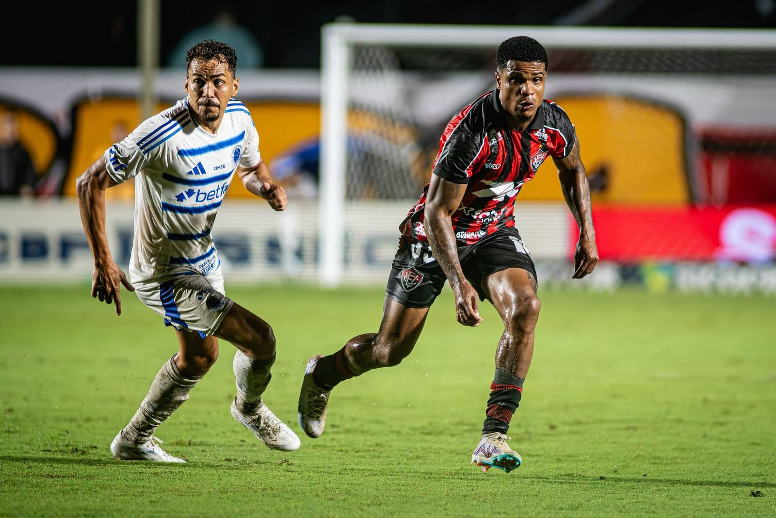 Situação do lateral Jamerson do Vitória