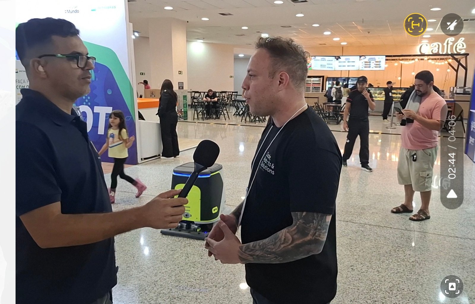 Robôs e inteligência artificial da Temi e da Robotec já fazem parte da rotina dos brasileiros