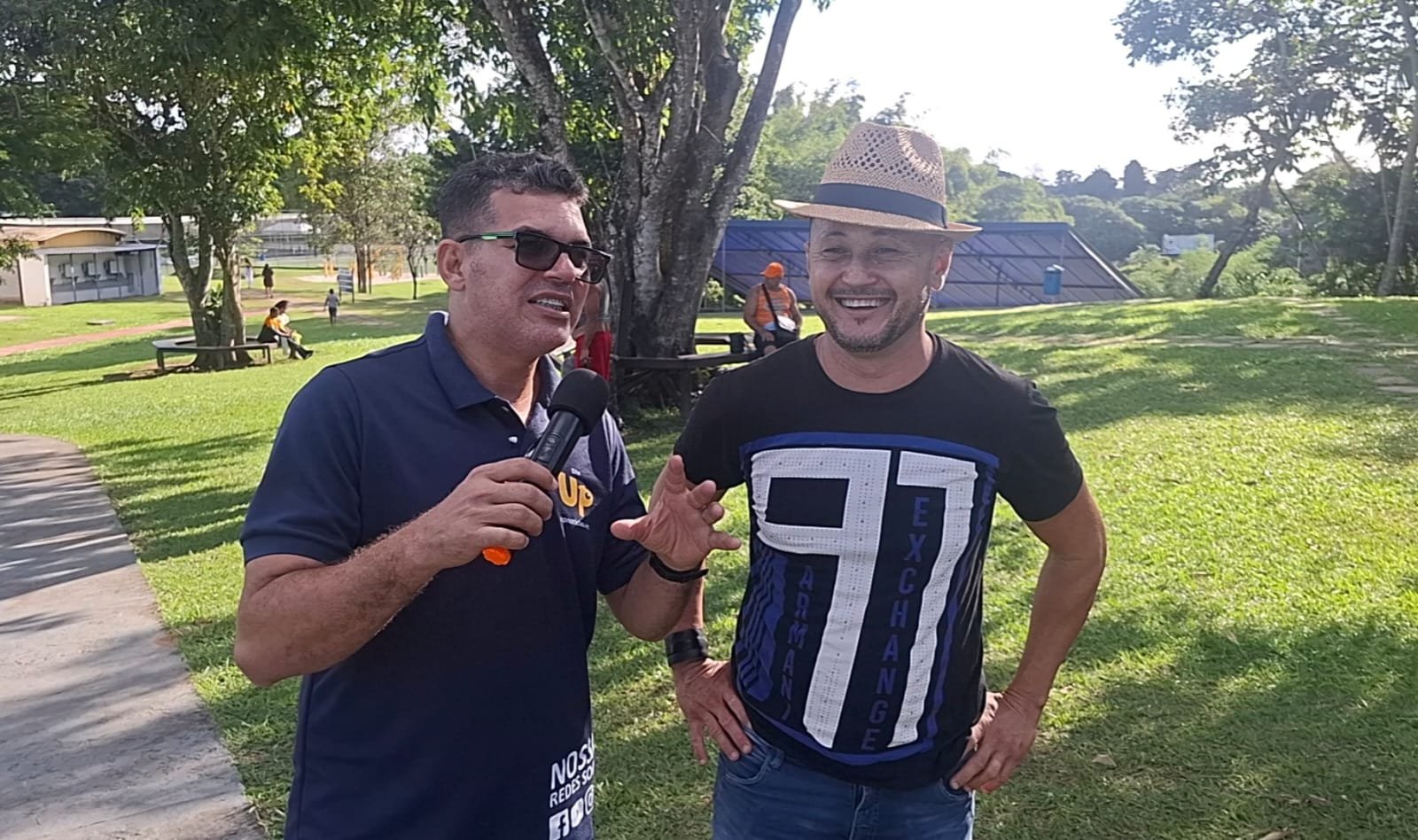 Papo descontraído com o cantor e rodoviário Osmar da banda Os Cabras Safados