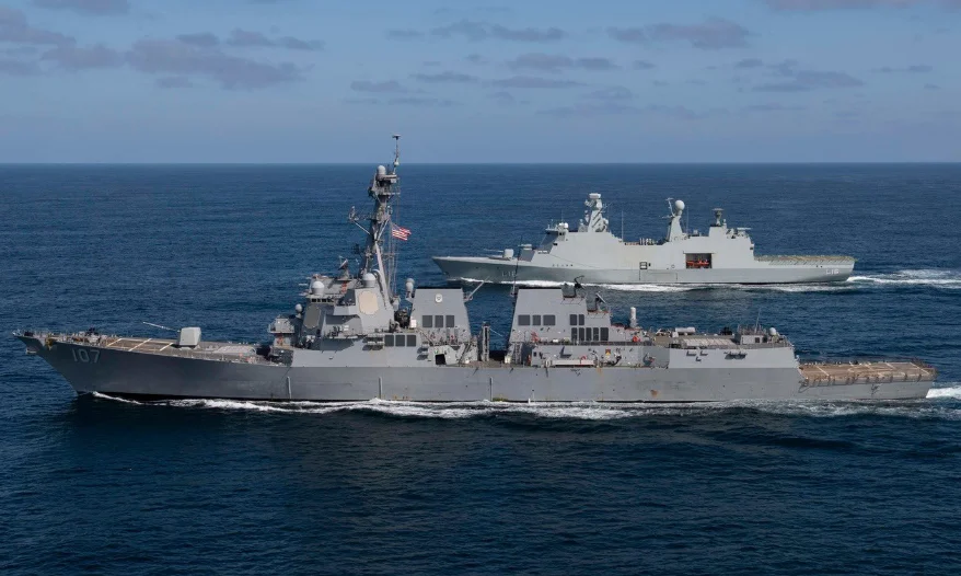 EUA enviam navios de guerra ao Caribe para combater cartéis latino-americanos