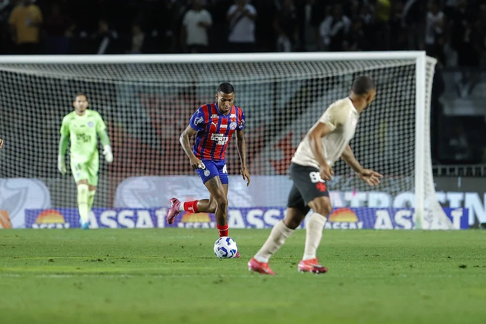 Bahia sofre virada do Vasco, chega a quatro jogos sem vencer e liga alerta para reta final do Brasileirão