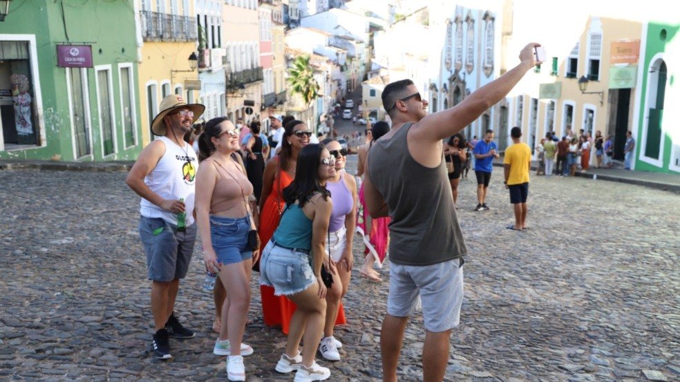 Bahia lidera visita de turistas estrangeiros no Nordeste em 2025
