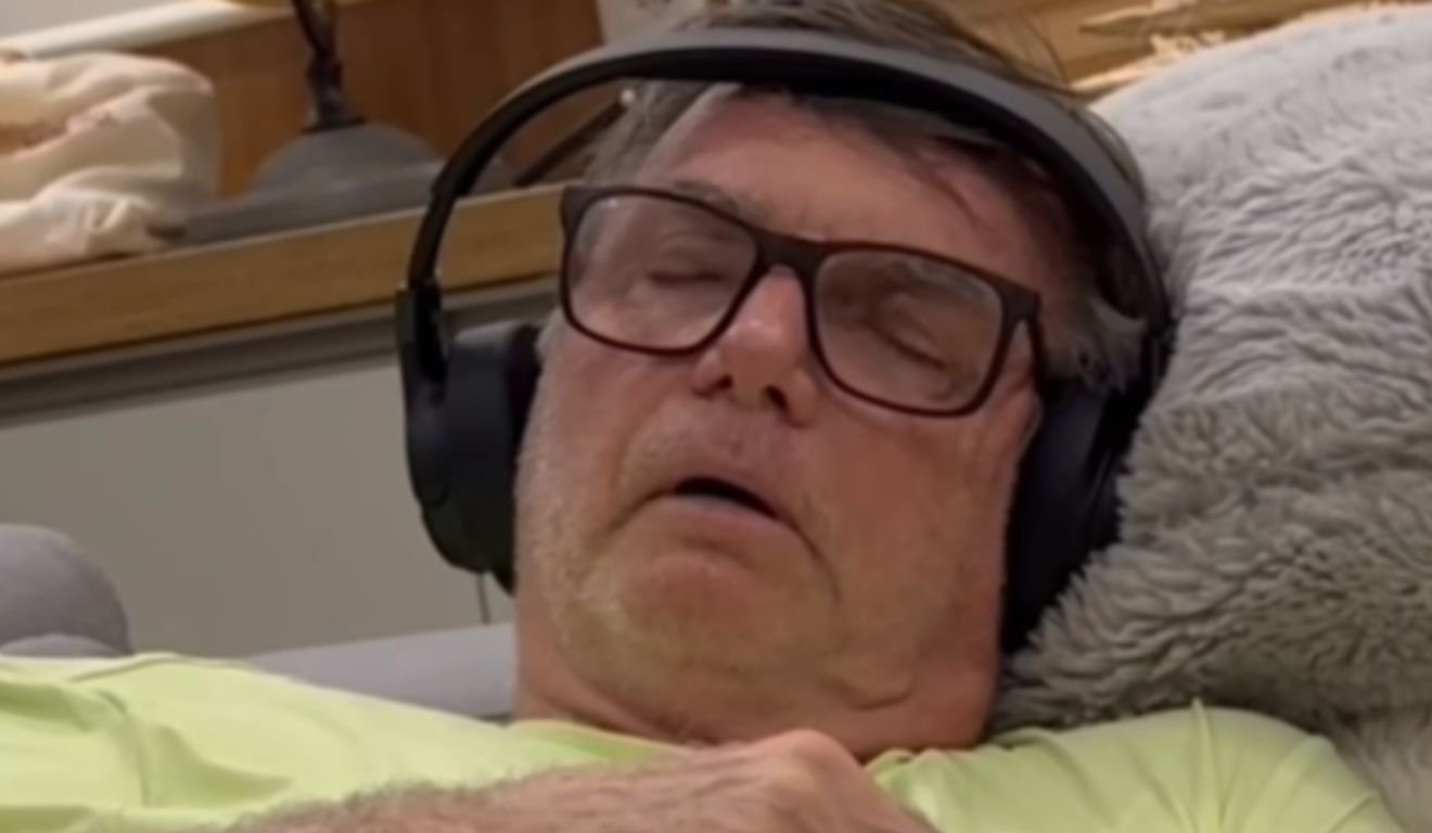 Bolsonaro pede prisão domiciliar alegando riscos médicos graves após alta hospitalar