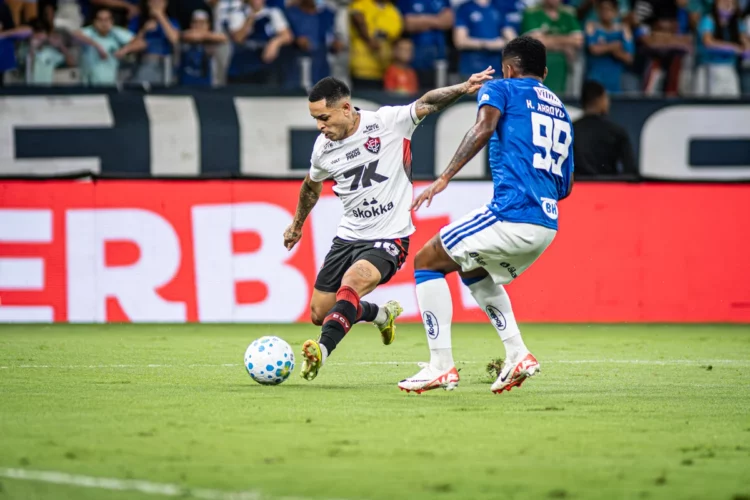 Vitória é dominado pelo Cruzeiro e perde por 3 a 0, Assista os gols