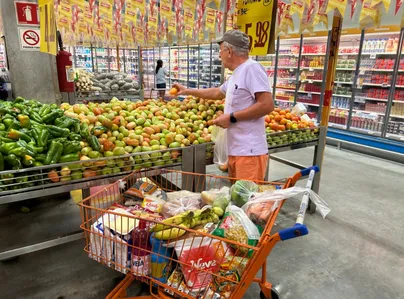 Cesta básica em Salvador dispara 5,21% e registra maior alta em três anos