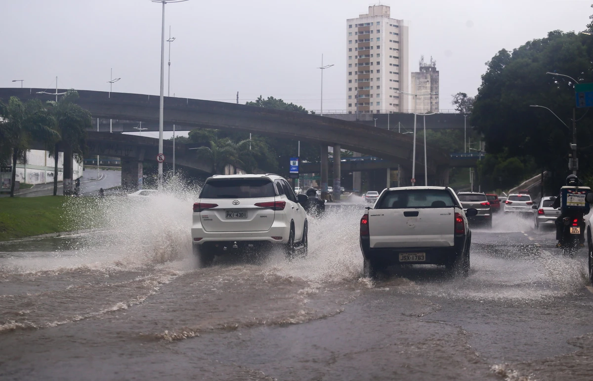 Prepare o guarda-chuva: semana deve começar instável em Salvador