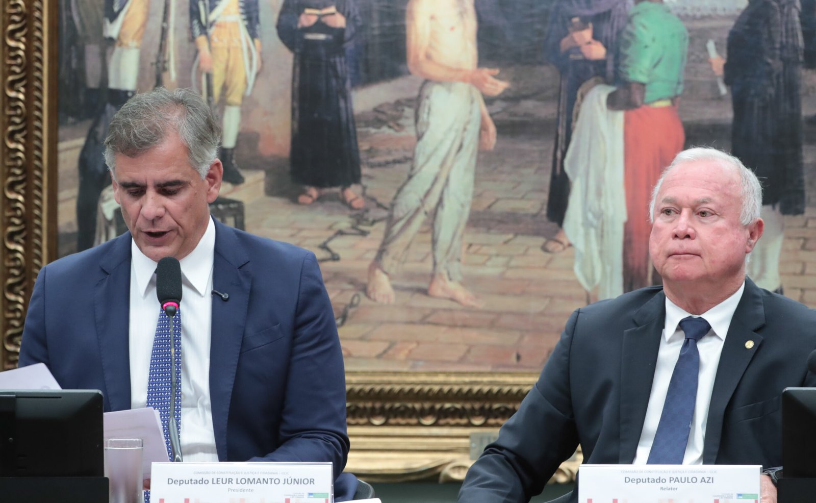 Comissão na Câmara aprova fim da escala 6×1