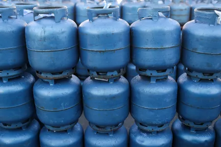 Preço do gás de cozinha sobe 15,3% na Bahia e pode chegar a R$ 165