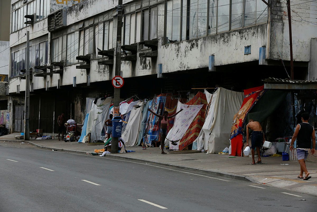 Salvador amarga nova queda e entra no grupo das capitais com pior qualidade de vida no Brasil