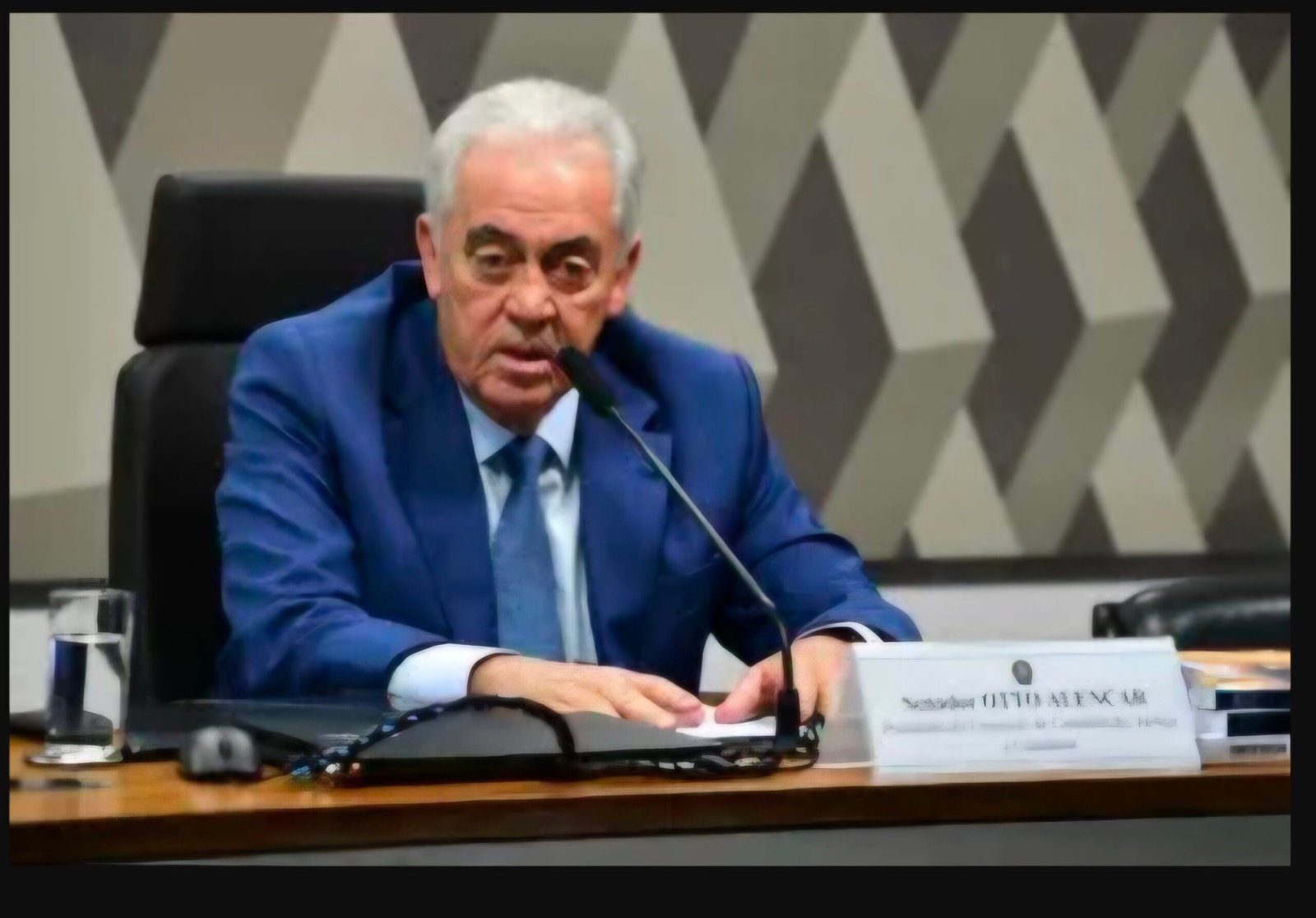 Otto Alencar afirma que Lula deve manter indicação de Jorge Messias ao STF