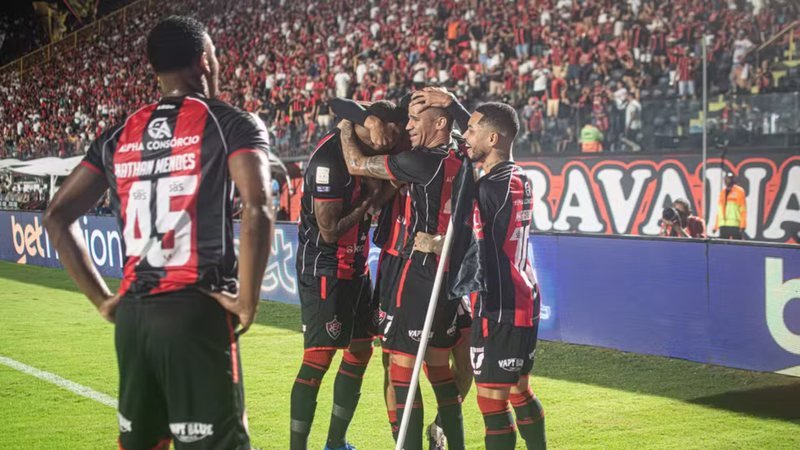 Fluminense x Vitória: onde assistir, arbitragem e prováveis escalações 