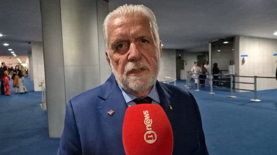 Jaques Wagner manda recado após deixar liderança: “Provar minha inocência”