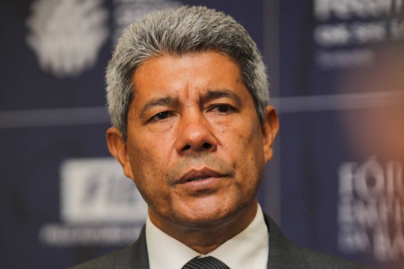 Jerônimo Rodrigues se solidariza com ACM Neto após susto em avião