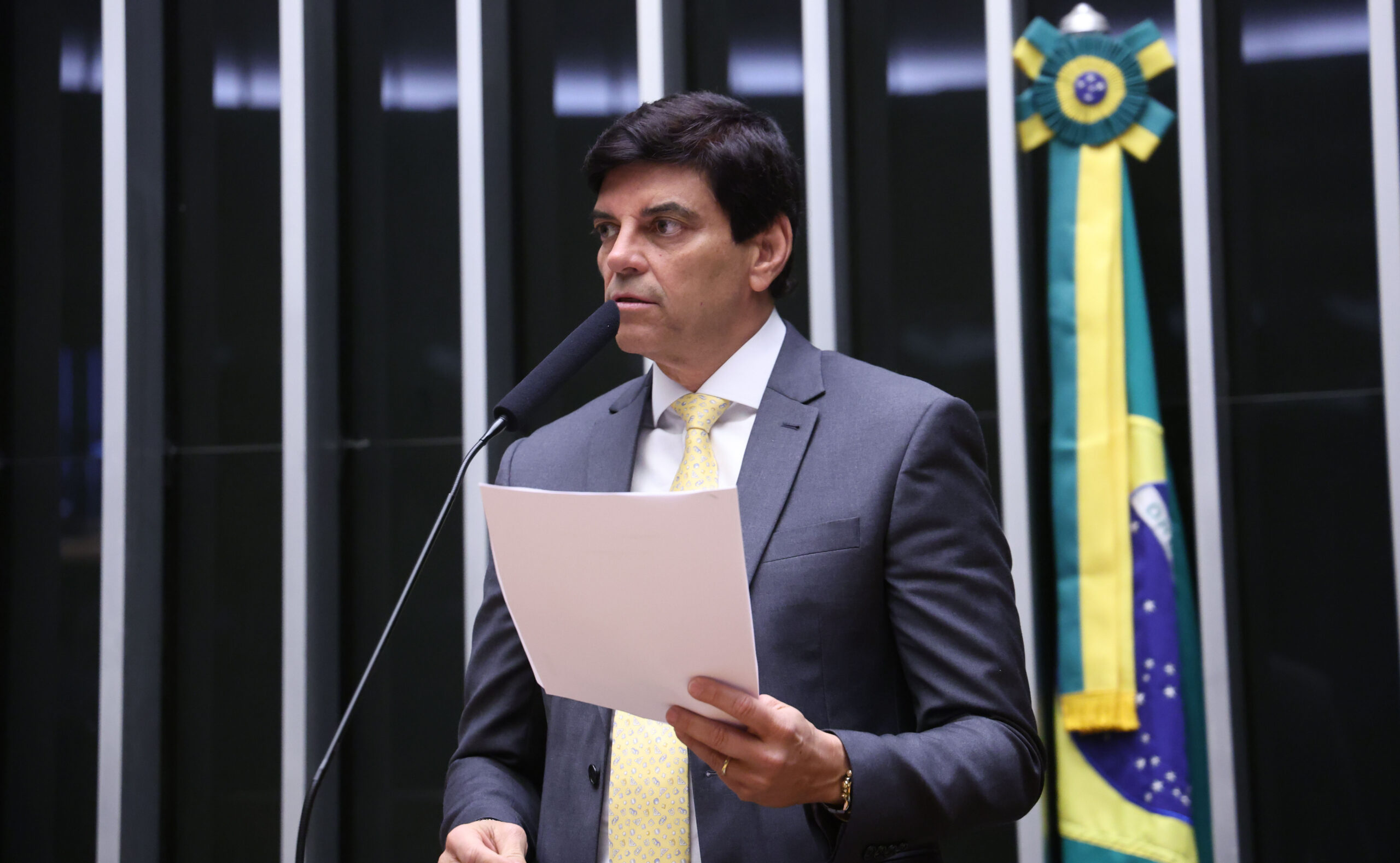 Deputados aprovam desconto de aluguel em folha de pagamento