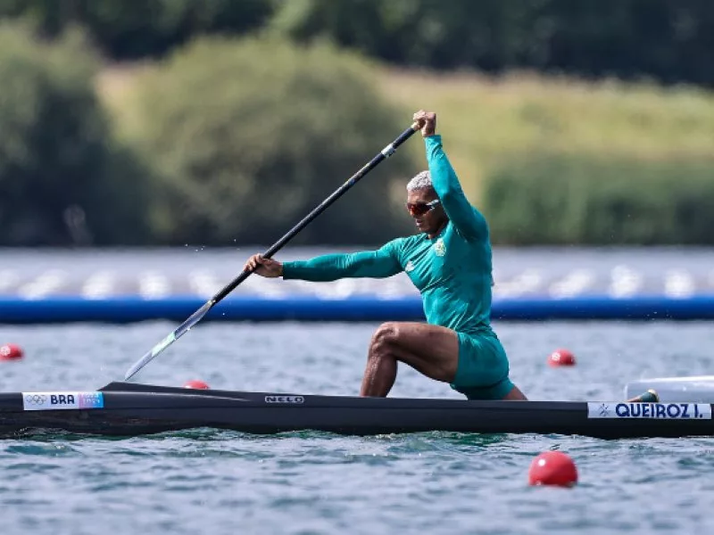 Isaquias Queiroz avança à final do Mundial de Canoagem de Velocidade