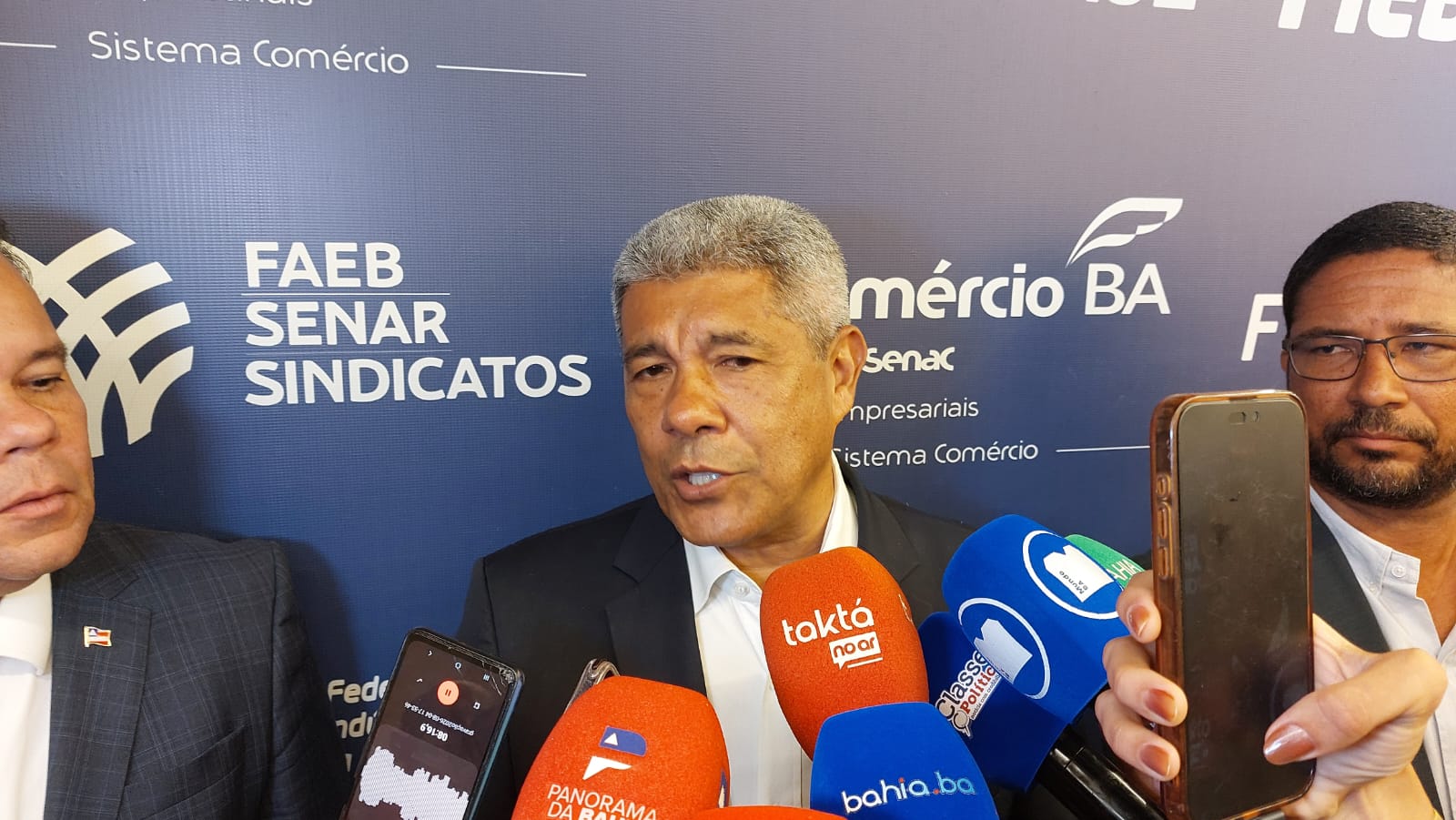 “Prometeu uma surra no Lula”, dispara Jerônimo Rodrigues sobre ACM Neto