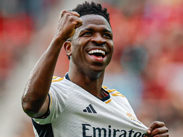 Real Madrid renova contrato de Vinicius Júnior até 2032