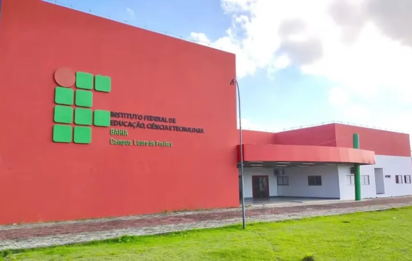Cursos técnicos do IFBA: inscrições para 5,2 mil vagas encerram terça