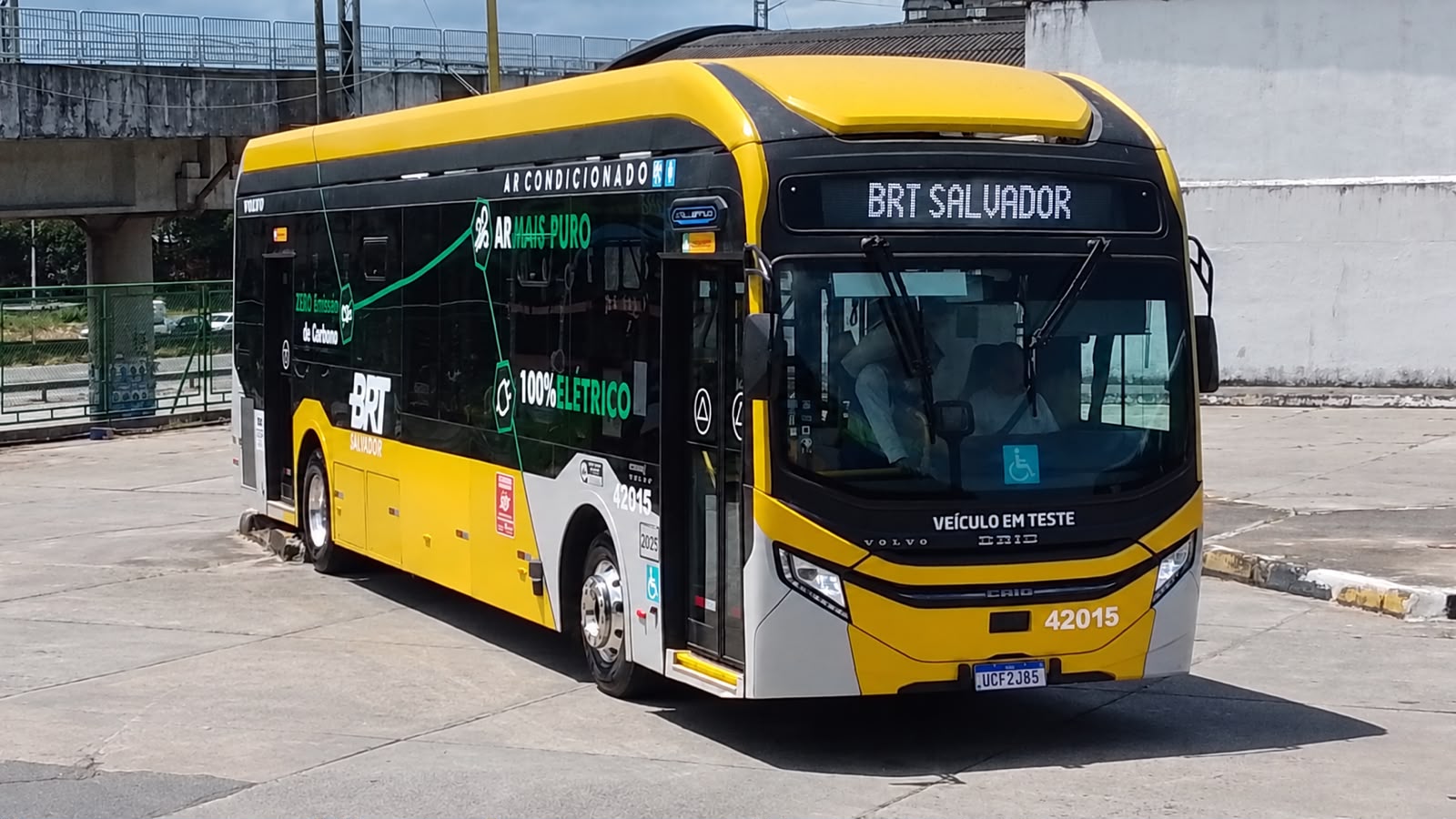 BRT Salvador testa novo modelo de ônibus elétrico a partir desta quinta-feira (01)