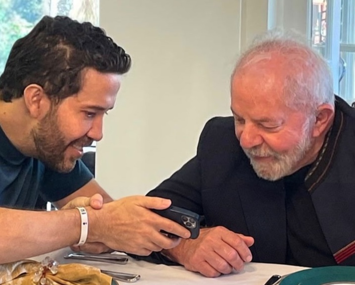 TSE libera canal ‘Exército do Lula’ no Whatsapp e derruba decisão de Nunes Marques