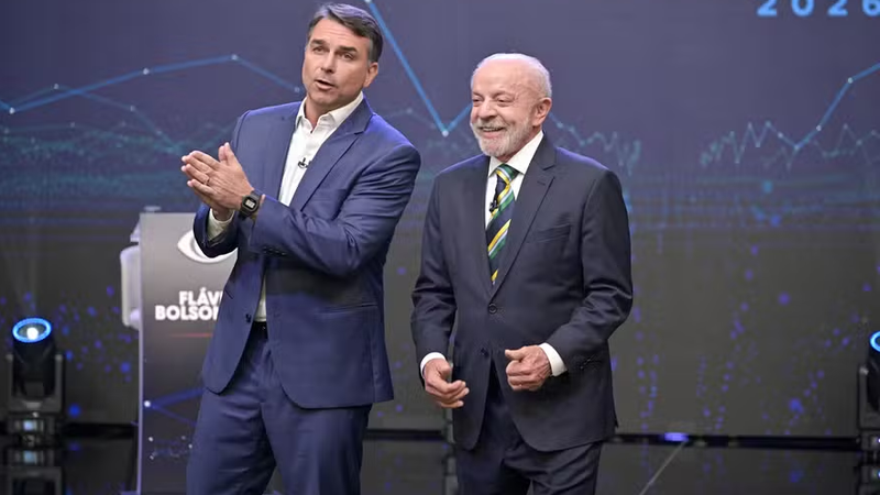 Lula aceita condições de Flávio para participar de debate e confirma quebra de sigilos