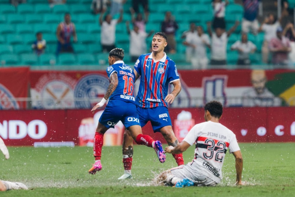 Bahia abre vantagem, vacila, mas reage e vence o São Paulo