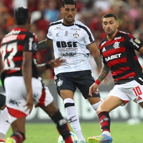 Flamengo cede empate ao Central Córdoba