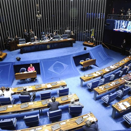 Plenário do Senado Federal durante sessão deliberativa ordinária. ..À tribuna, senadora Simone Tebet (MDB-MS). ..Mesa: .senador Sérgio Petecão (PSD-AC); .presidente do Senado Federal, senador Eunício Oliveira (MDB-CE)...Foto: Jonas Pereira/Agência Senado