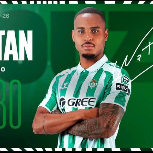 Real Betis anuncia o brasileiro Natan