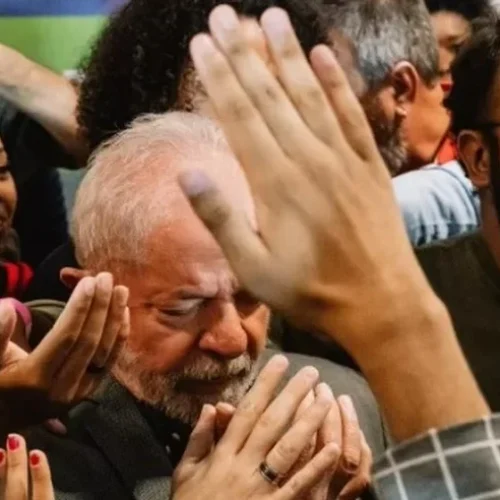 Veja novo documentário trata da política e a religião com participação de Lula e Bolsonaro