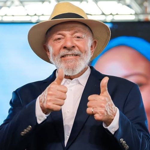 Lula vai lançar o programa de reforma de casas, vale gás e financiamento de motocicletas. 2025 é o ano da colheita diz Lula.