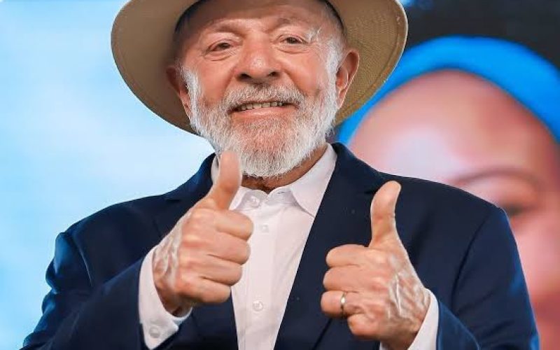Lula vai lançar o programa de reforma de casas, vale gás e financiamento de motocicletas. 2025 é o ano da colheita diz Lula.