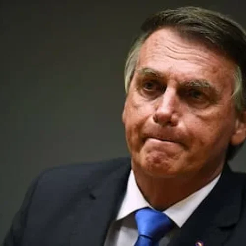 Urgente – PF realiza buscas na casa do ex‑presidente Jair Bolsonaro