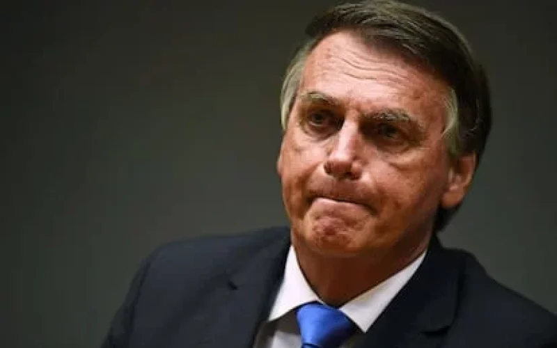 Urgente – PF realiza buscas na casa do ex‑presidente Jair Bolsonaro
