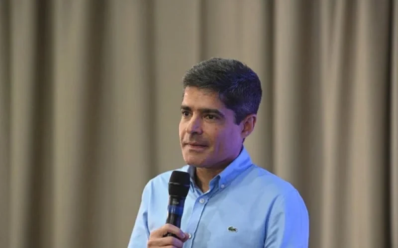ACM Neto diz que base de Jerônimo tem mais problemas que oposição e mira 2026