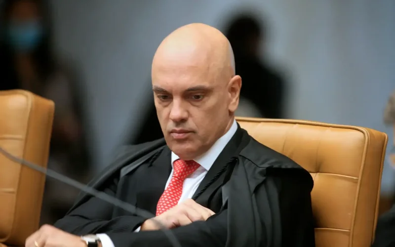 STF retoma atividades sob tensão: Moraes deve se pronunciar sobre sanções impostas pelos EUA