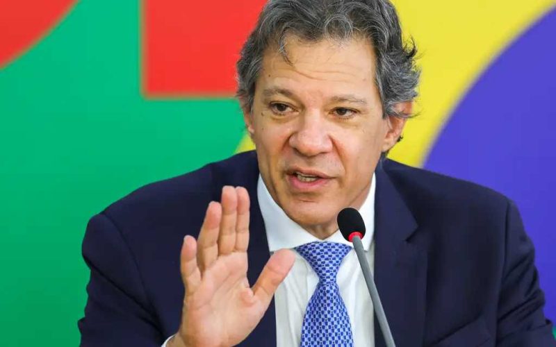 Brasil pode usar minerais estratégicos como moeda de troca para frear tarifaço dos EUA, diz Haddad