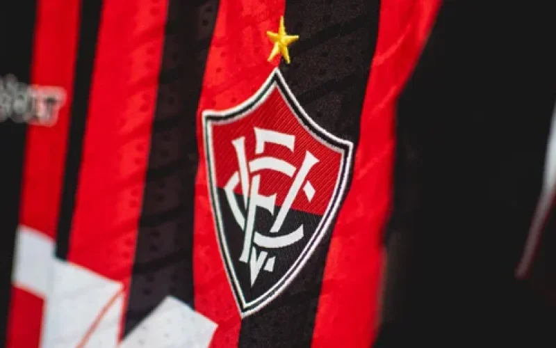O Esporte Clube Vitória pode lucrar consideravelmente com um jogador que nem faz mais parte do elenco principal.