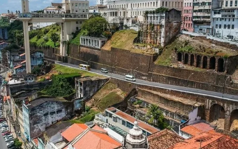 Ladeira da Montanha volta a receber ônibus a partir desta terça-feira em Salvador