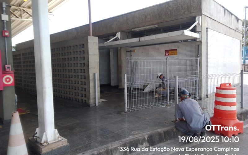 CCR metrô instala grades de limitação de acesso no módulo conforto da Est. Pirajá