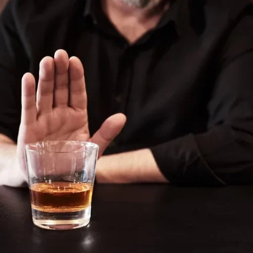 Fiocruz – Redução de 20% no consumo de álcool pode salvar uma vida por hora no Brasil