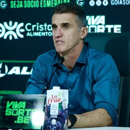 Vagner Mancini recusa proposta feita pelo Vitória e segue no Goiás