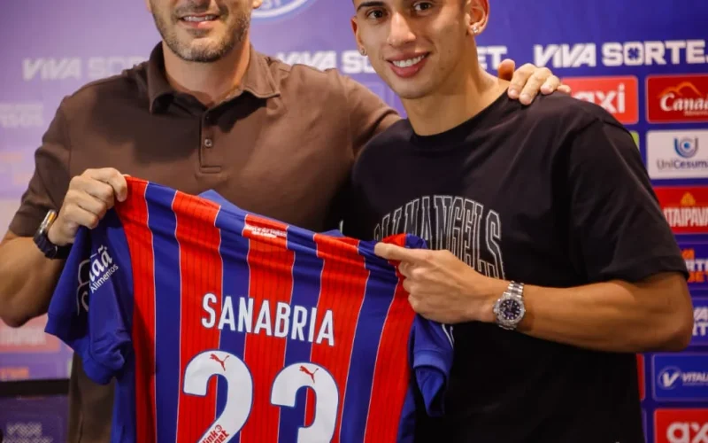 Mateo Sanabria é apresentado como novo atacante do Bahia