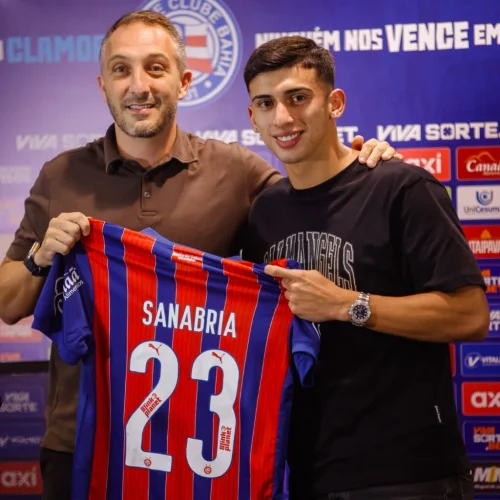 Mateo Sanabria é apresentado como novo atacante do Bahia