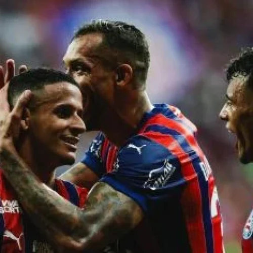 Juba marca no fim, Bahia bate Fluminense e abre vantagem na Copa do Brasil