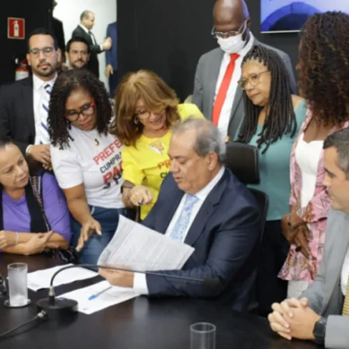 Vereadores de Salvador marcam reunião com APLB e secretário de Educação para tratar de reajuste salarial dos professores