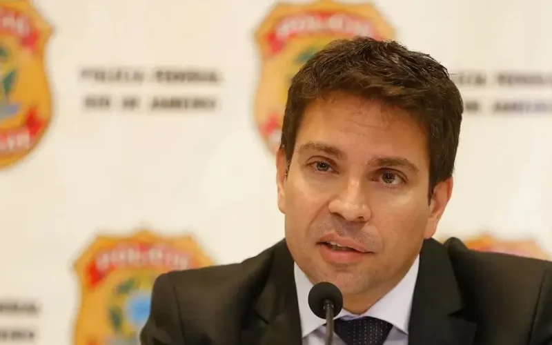 Ex-diretor da Abin e deputado federal, Alexandre Ramagem é condenado a 16 anos pelo STF e perde mandato